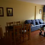 Con Piscina En Mino-perbes