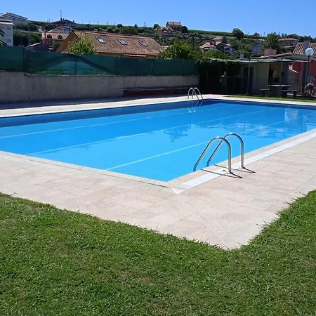 Con Piscina En Mino-perbes *