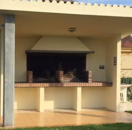 Con Piscina En Miño-perbes * Mino