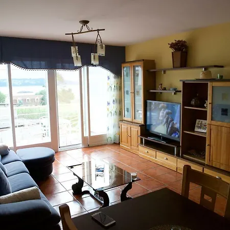 Con Piscina En Mino-perbes 度假居